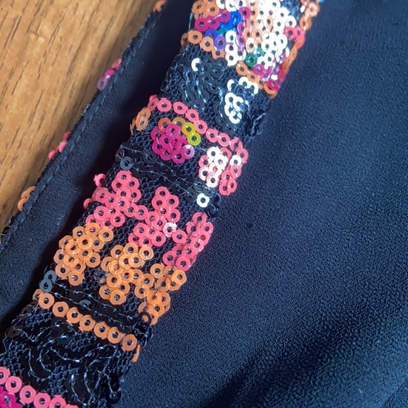 Ur New Fav LBD ✨ - Picture 4 of 10